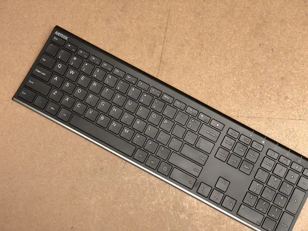 Arteck 2.4G Wireless Keyboard