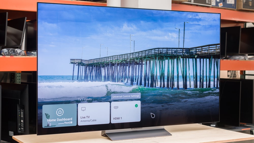 بهترین تلویزیون‌ها در سال 2023 - LG C2 OLED TV