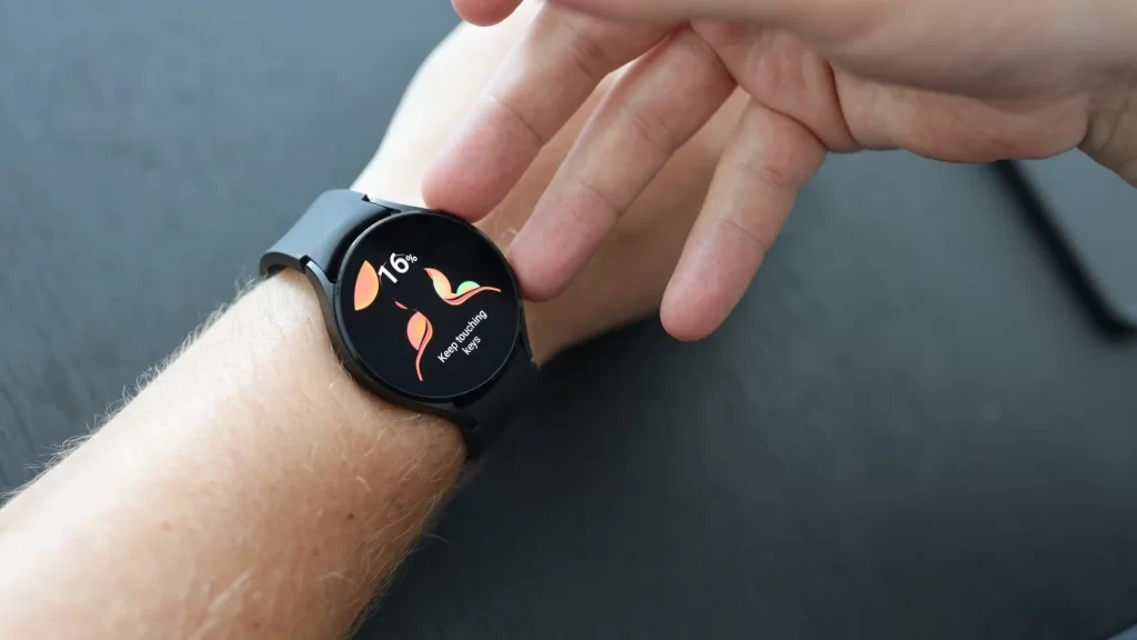 آپدیت One UI 6 Watch برای گلکسی واچ 4 منتشر شد