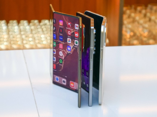 گوشی Galaxy G Fold نام محصول تاشو سه لایه سامسونگ است