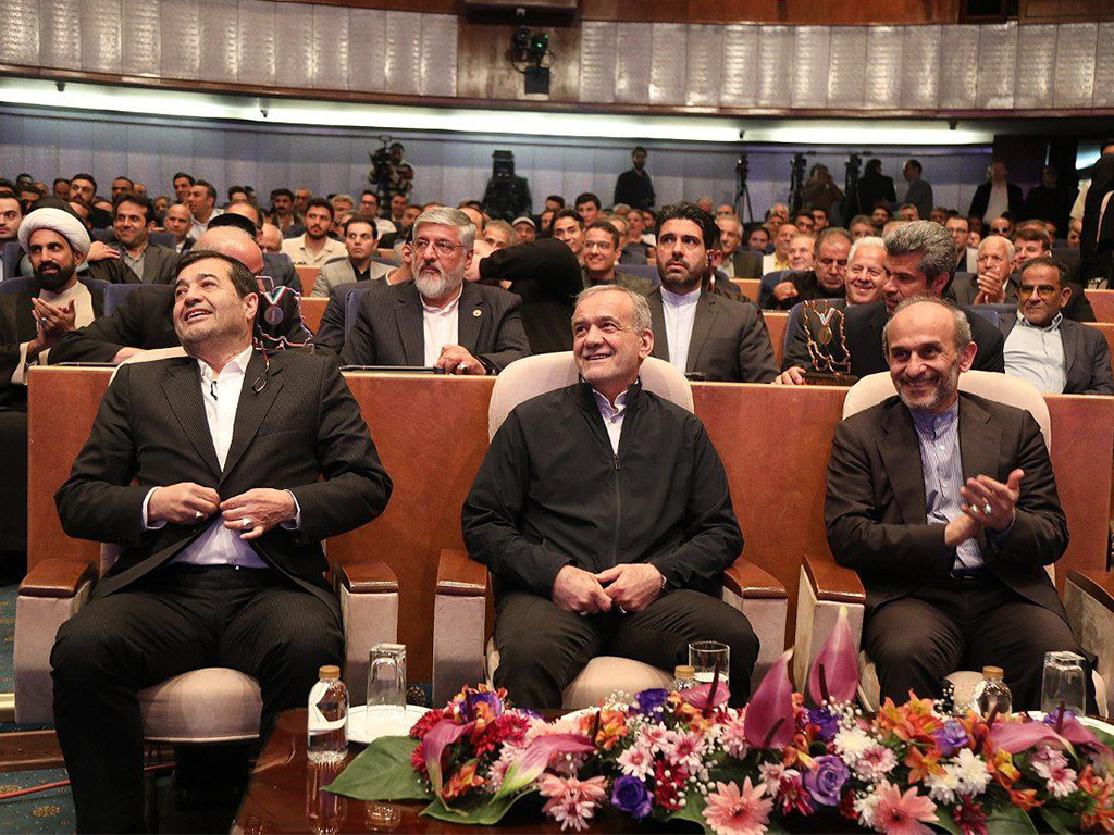  درخشش بانوان هندبالیست ایران با حمایت ایرانسل در حضور رئیس‌جمهوری