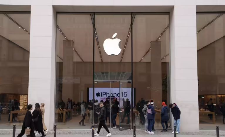 اپل استور