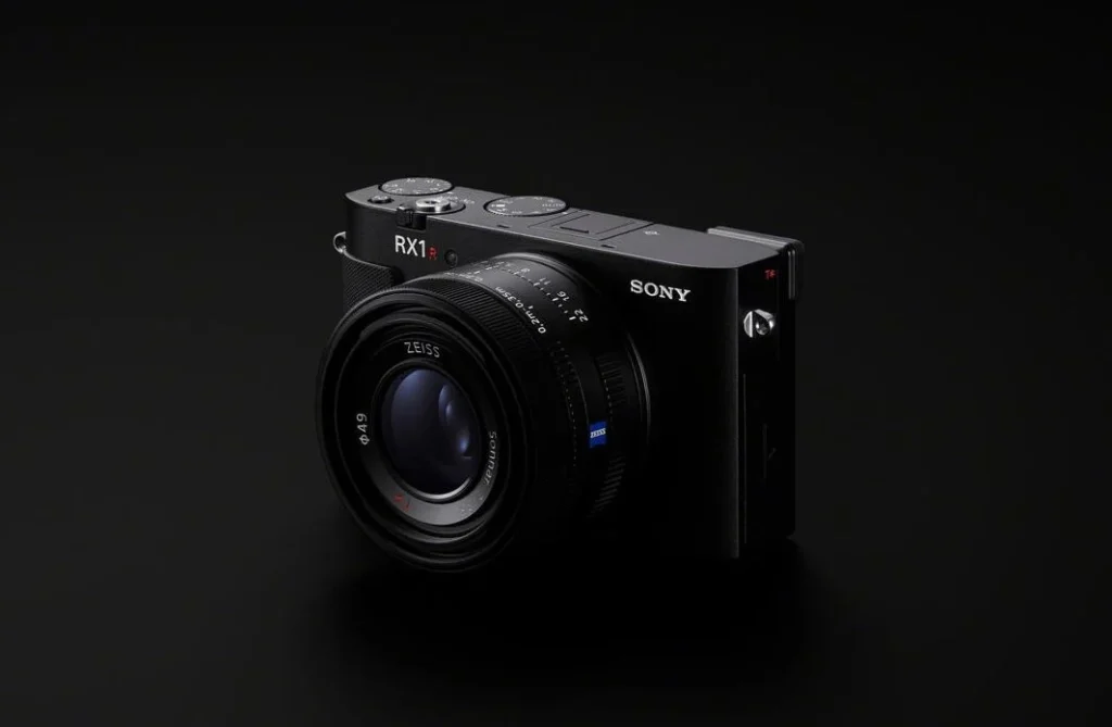دوربین سونی RX1R III با حسگر فول فریم ۶۱ مگاپیکسل معرفی شد