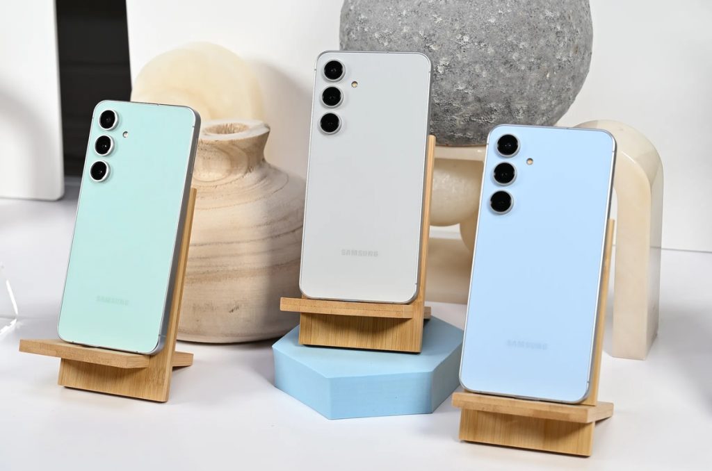 به‌روزرسانی One UI 8 گلکسی S24 FE