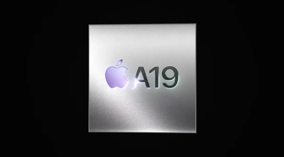 آیفون 17