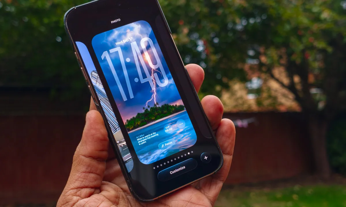 بزرگ کردن ساعت آیفون iOS 26