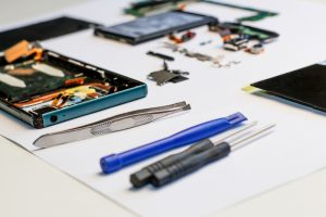 چرا یادگیری تعمیرات موبایل یک فرصت شغلی طلایی است؟