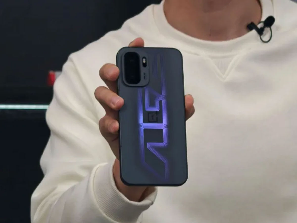وان‌پلاس Ace 6 Ultra